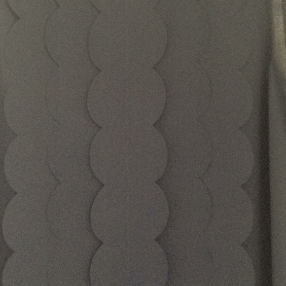 NWT BANANA REPUBLIC XS SCALLOPED FRONT TOP - Picture 5 of 6